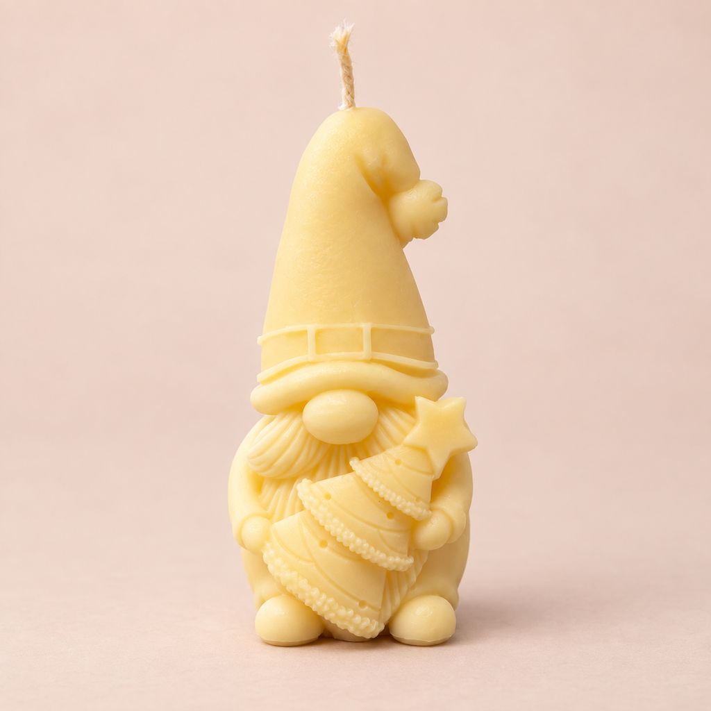 Bougie Lutin au sapin – Pomme Cannelle